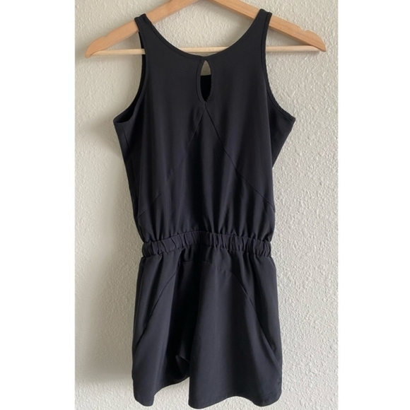 Athleta Girl On the Go Romper In Black Size  L (12) - Picture 3 of 16
